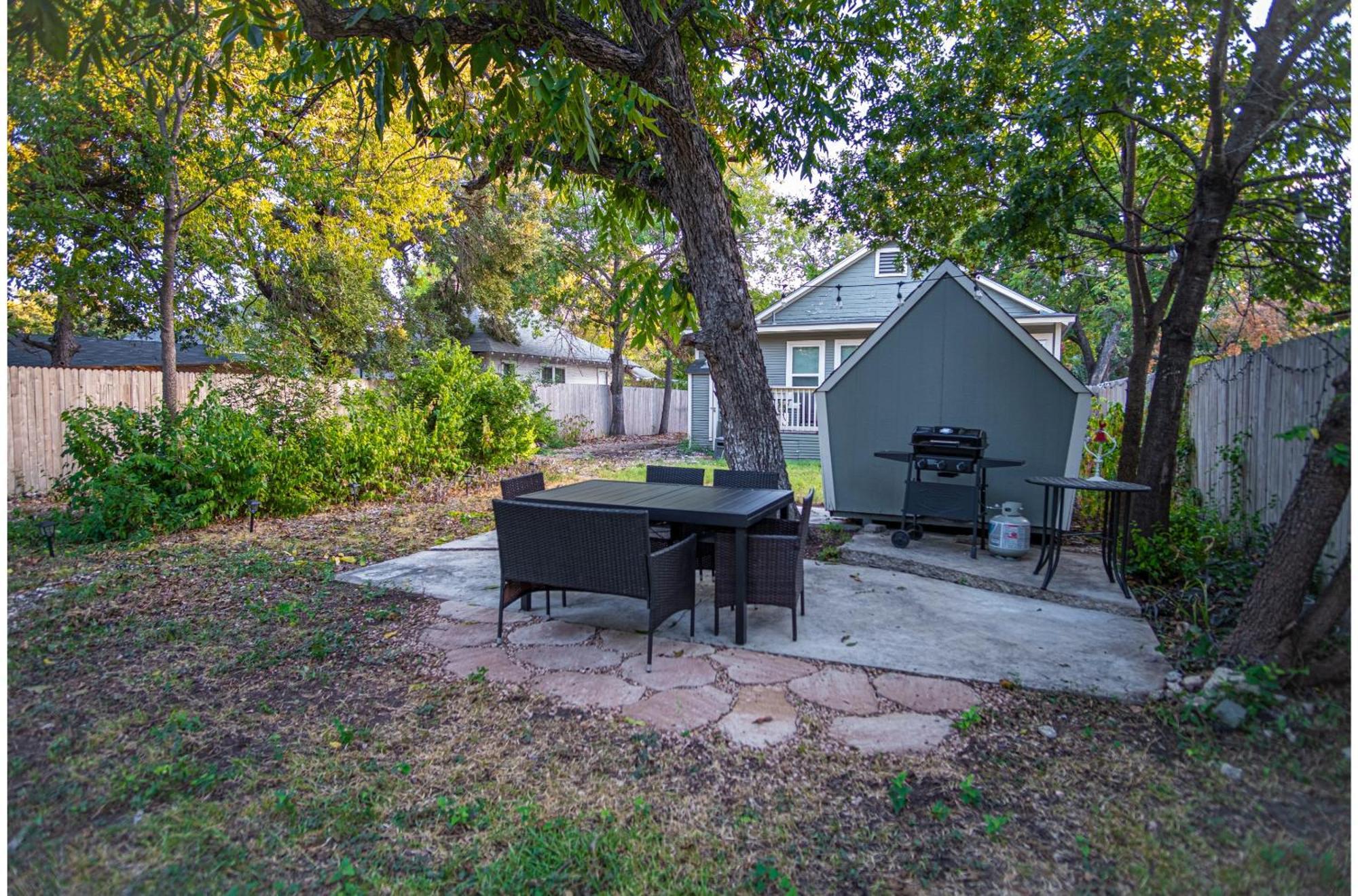 Chic Downtown Farmhouse With Garden And Bbq Grill San Antonio Buitenkant foto
